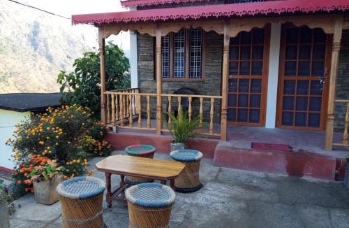 Ukhimath House | HIMALAYA HILLS HOMESTAY