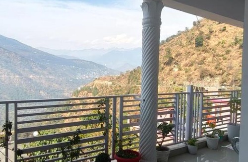 Chopta Hostel | Himalayan Nest Chopta