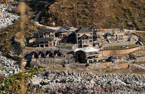 Jia Hotel | Himani Hill View Retreat