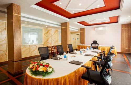 North Paravur Hotel | Holiday Hotel