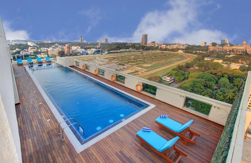 Gandhi Nagar Hotel | Holiday Inn Bengaluru Racecourse by IHG