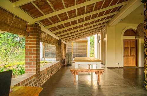 Tiruvannamalai Bed & Breakfast | Holy Mountain Villa - A LuxUnlock Private Retreat