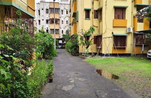 Kolkata Apartment | Home away from Home in a city with Garden View. Experience the magic yourself