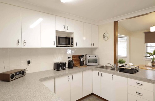 Tenterfield House | Homely 2-Bed Cottage Near Tenterfield Centre