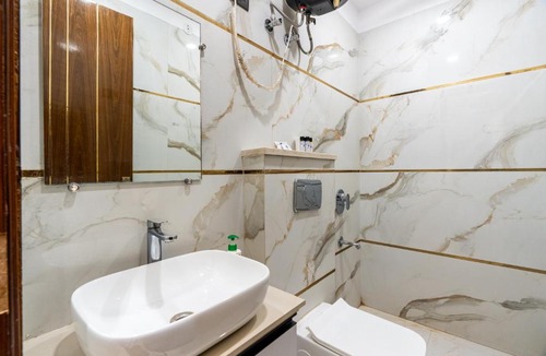 Indirapuram Apartment | Homlee-Diamond 2BHK Lift-Parking-Max Vaishali