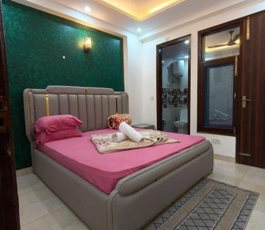 Indirapuram Apartment | Homlee Shakti 2 BHK lift parking Max Hospital