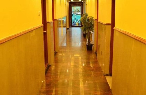 Thalayathimund Hotel | Hornbill Residency