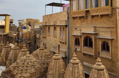 Amar Sagar Pol Apartment | Hostel Magic Home Stay