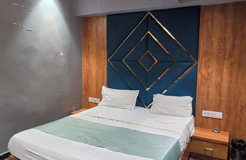 Chandkheda Hotel | Hotal Park View