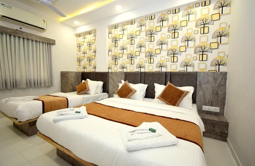 Vastrapur Hotel | Hotel A1 Vastrapur