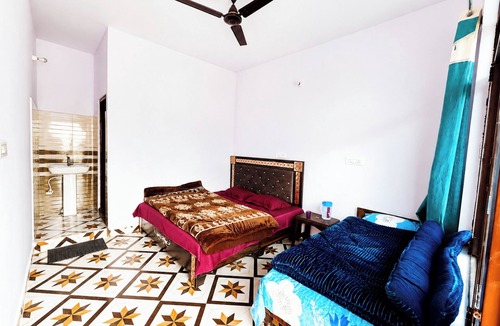 Sitapur Hotel | Hotel Abhishek Sonprayag