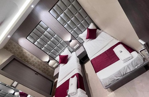 Chembur East Hotel | Hotel Abrol
