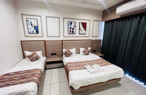 Ahmedabad Hotel | Hotel Acme Sky