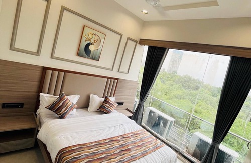 Ahmedabad Hotel | Hotel Acme Sky