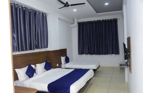 Hansalpur Becharaji Hotel | Hotel Agroha