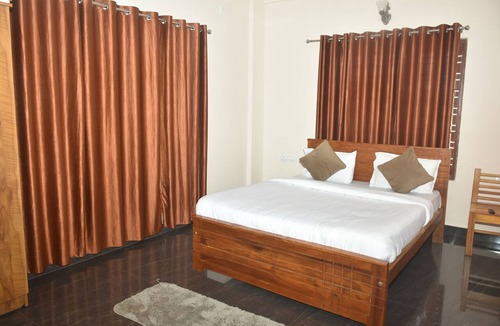 Stuart Hill Hotel | Hotel Airavata