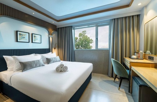 Santacruz Hotel | Hotel Ajanta Continental- Mumbai Airport