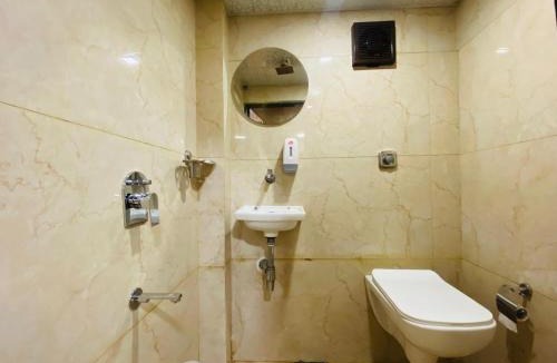 Versova Hotel | Hotel Aksa Palace