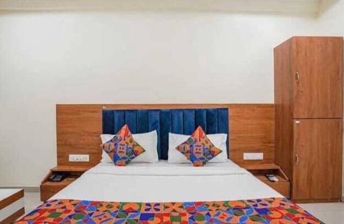 Vadodara Hotel | Hotel Akshar Palace