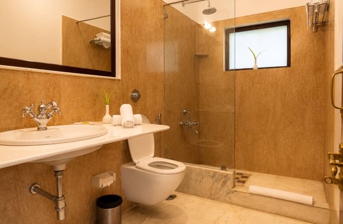 Shavri Colony Hotel | Hotel Amar Kothi