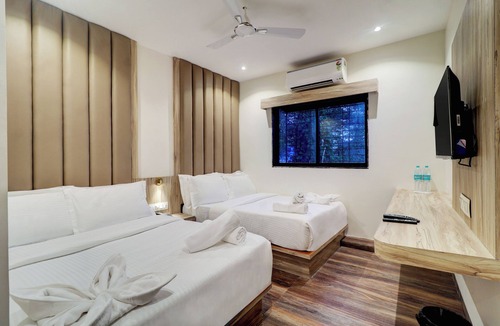 Andheri West House | HOTEL AMAR RESIDENCY