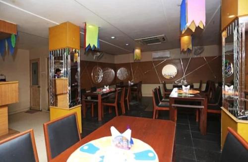 Kalyani Hotel | Hotel Ambassador Chocolate Inn