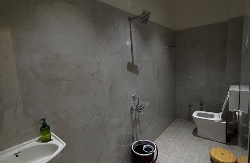 Kamthi Hotel | Hotel Amora