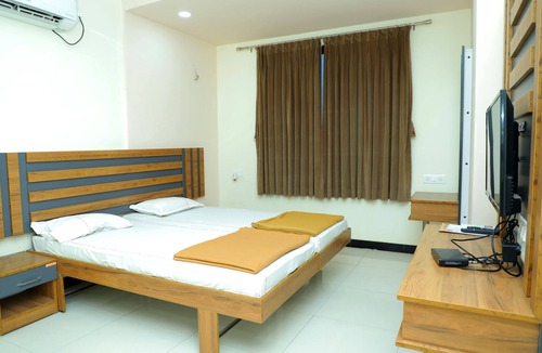Latur Hotel | Hotel Anjani