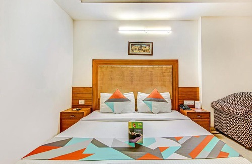 Karol Bagh Hotel | Hotel Apra Deluxe
