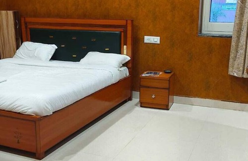 Maham Hotel | Hotel Aqua Fun King land haveli