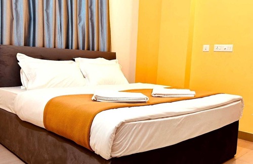 Adyar Hotel | Hotel Aradhya Inn Deralakatte