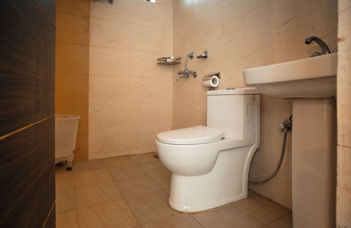 Pangot Hotel | Hotel Aranya Virasat