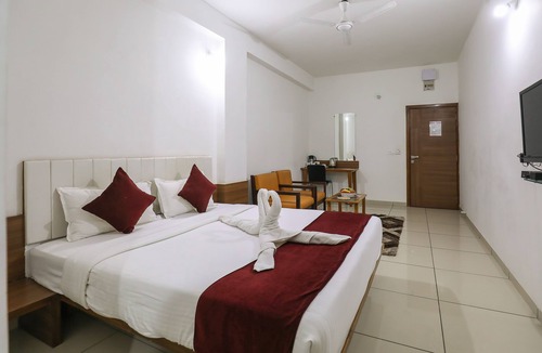 Ahmedabad Hotel | Hotel Ashray Inn Express
