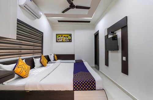 Rajkot Hotel | Hotel Atithi - Opposite Shreeji Hospital