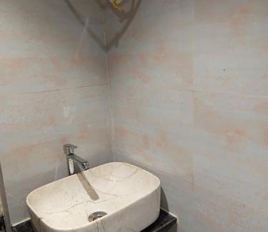 Nagpur Hotel | HOTEL AURA INN NAGPUR railway station STATION