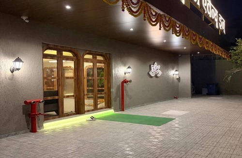 Kopar Khairane Hotel | Hotel Avenue Inn