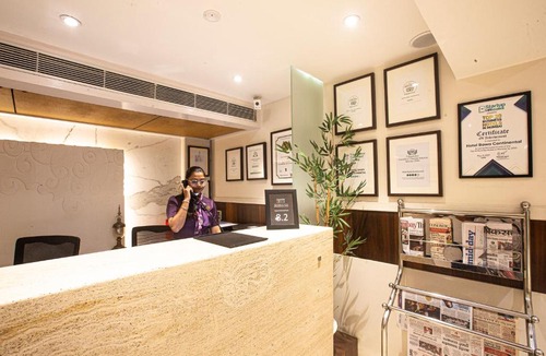 Juhu Hotel | Hotel Bawa Continental Juhu Beach