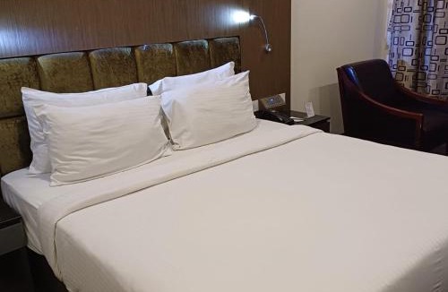 Vellore Hotel | Hotel Benzz Park Vellore