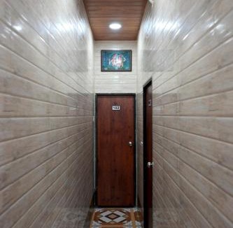 Bandra East House | Hotel Bhagirath