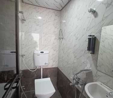 Bandra East House | Hotel Bhagirath