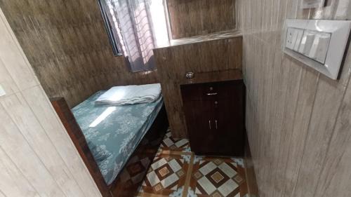 Bandra East House | Hotel Bhagirath