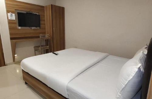Kismat Nagar Hotel | Hotel BKC Anex Near Bandra Kurla Complex