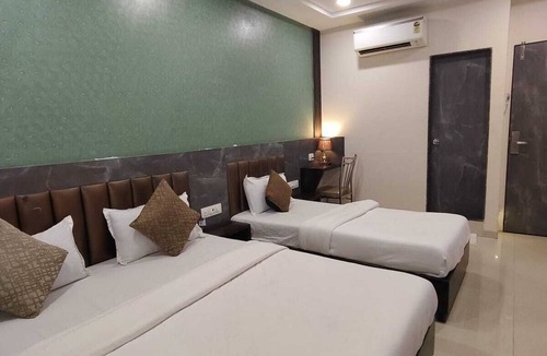 Kismat Nagar Hotel | HOTEL BKC NX Rooms