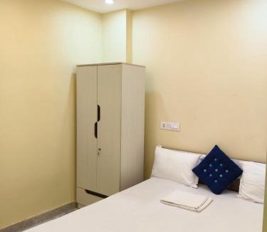 Chinar Park Hotel | Hotel Blossoms