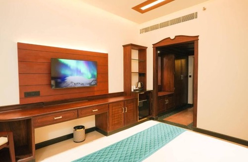 Peroorkada Hotel | Hotel Blue Castle
