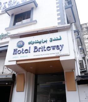 Girgaon Hotel | Hotel Briteway