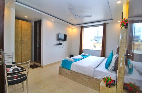 Old Delhi Hotel | Hotel Broadway