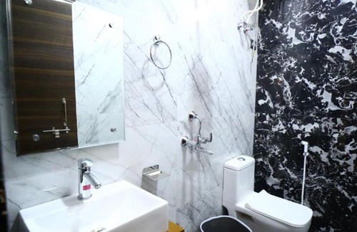 Agra House | Hotel Byke Ride - Walkable from Agra Cantt Railway Station
