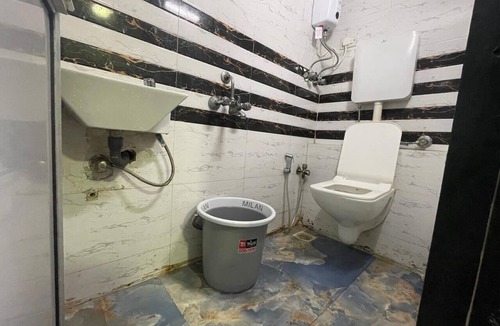 J B Nagar Hotel | Hotel Cargo inn