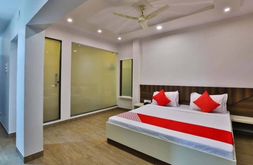 Mundra Hotel | Hotel Centre Point